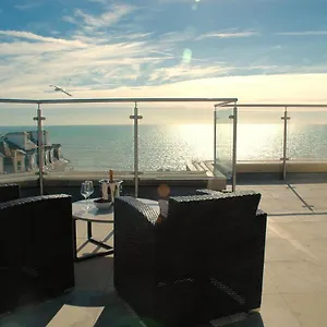 Apartamento Airhost's Brighton's Diamond Escape With Sea Views, Brighton